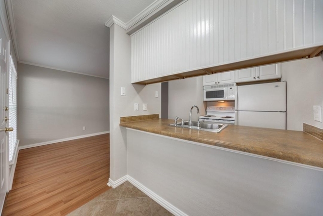 5508 Tremont Street - Photo 1