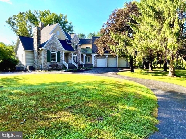 13385 Forsythe Road - Photo 1
