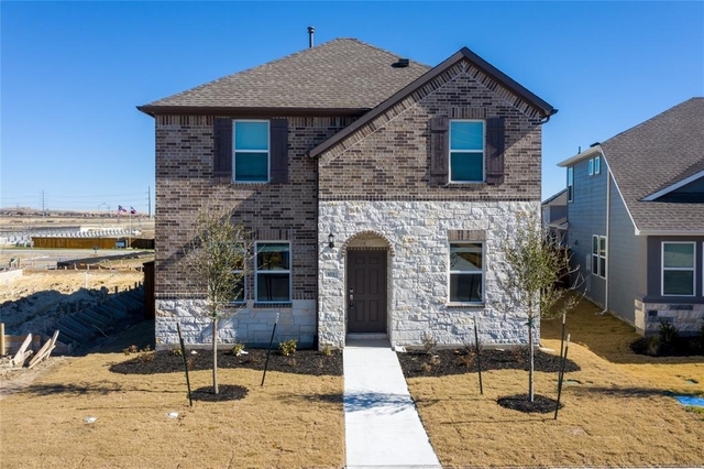 103 W Thurman Holt Rd - Photo 1