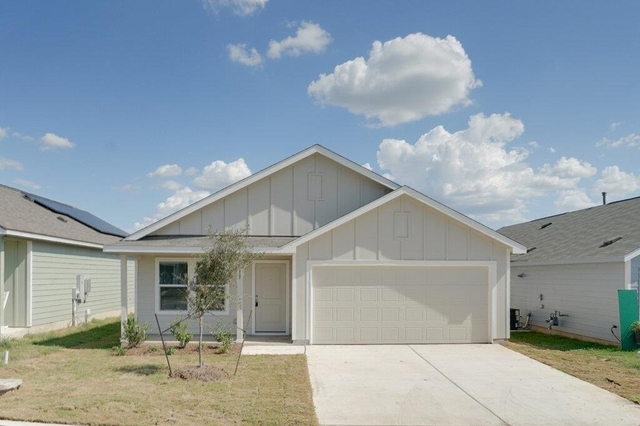 433 Whoopers Loop - Photo 1