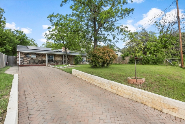 602 W Grady Dr - Photo 1