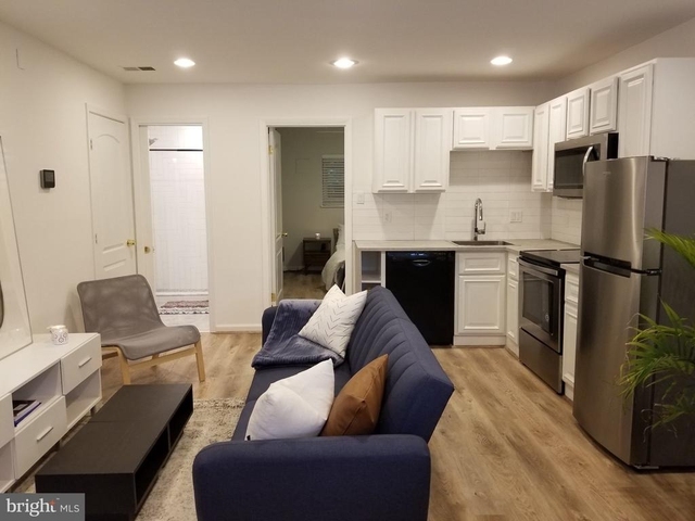 4601 6th Street Se - Photo 1