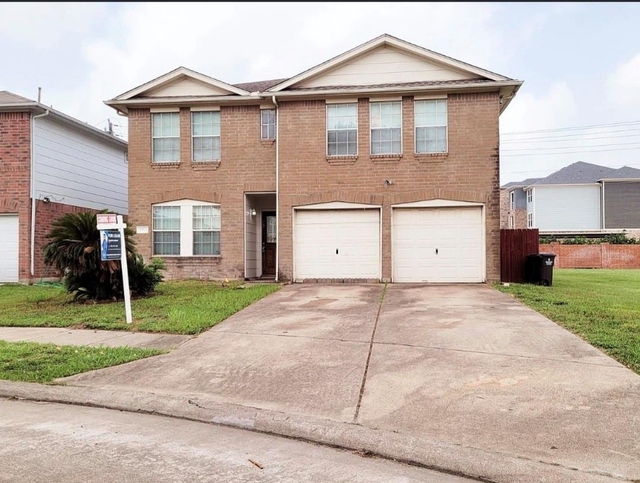 2751 Villa Del Street - Photo 1