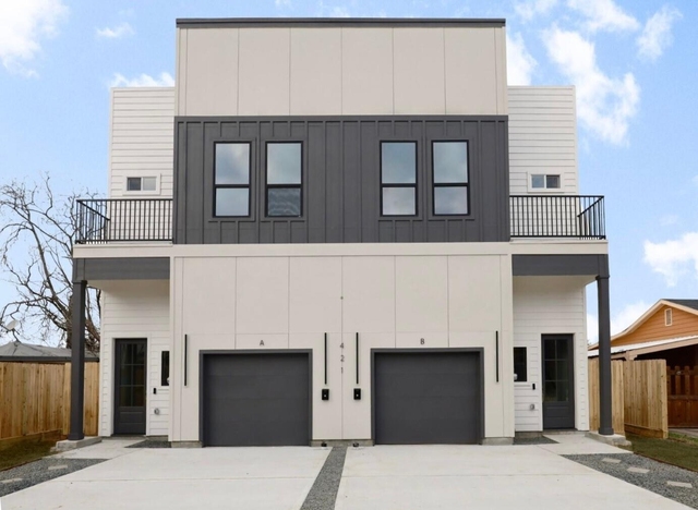 421 E 41st Street - Photo 1