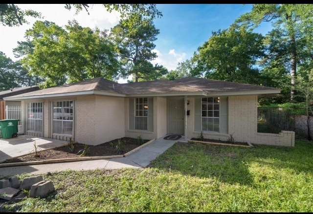 7621 Gleason Road - Photo 1