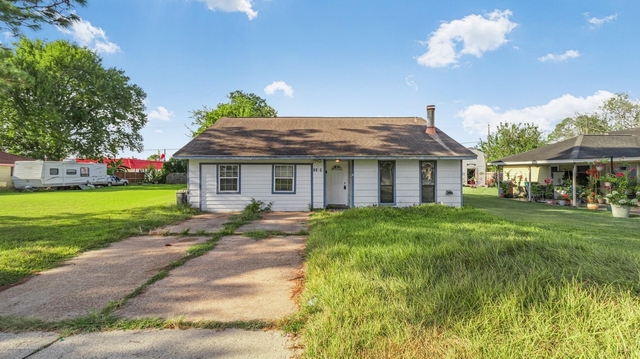 7009 Sprague Avenue - Photo 1