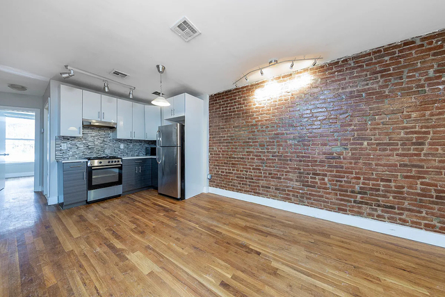 302 Sumpter Street - Photo 1