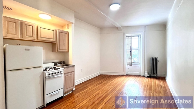 936 West End Avenue - Photo 1