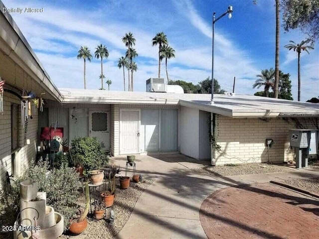 2614 N 46th Street - Photo 1