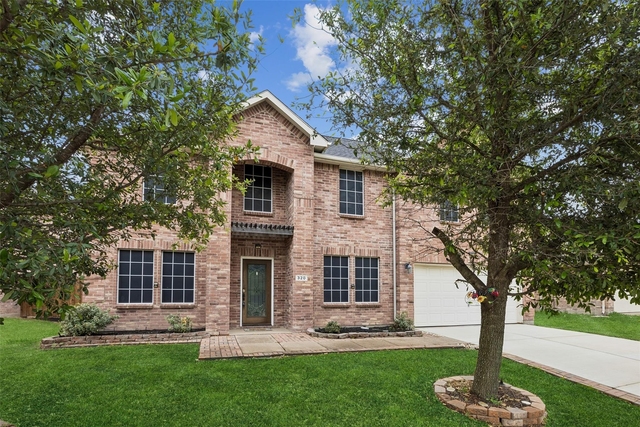 320 Mesa Verde Way - Photo 1