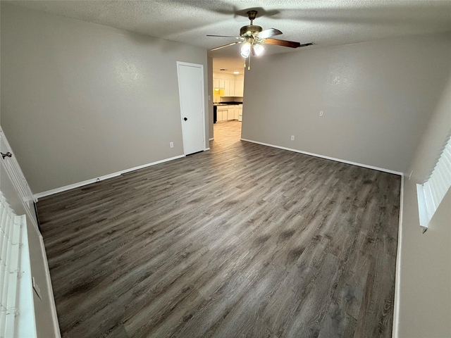 516 Highpoint Drive - Photo 1