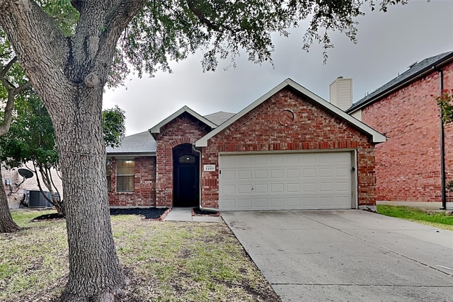 3201 Grant Street - Photo 1