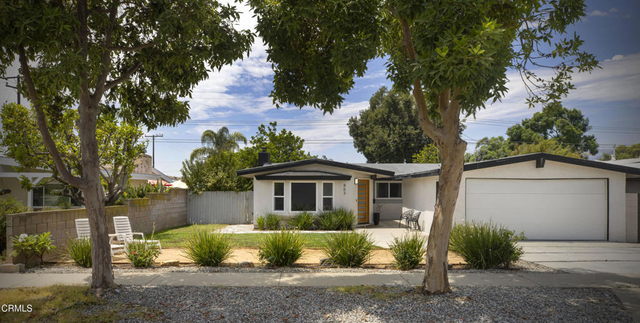 863 S Vecino Drive - Photo 1