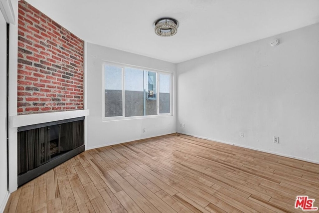10 19th Avenue - Photo 1