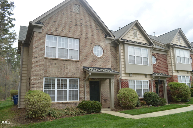 9913 Layla Avenue - Photo 1