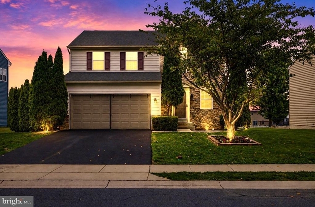9448 Alloway Drive - Photo 1