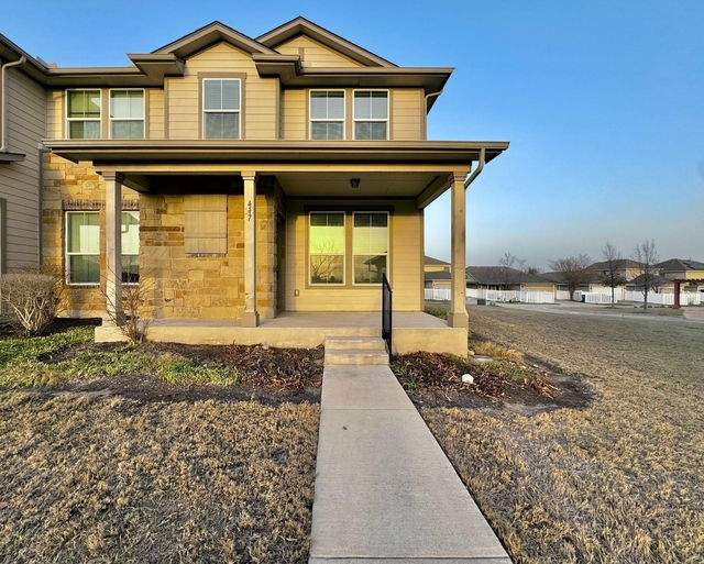 417 Katmai Cir - Photo 1