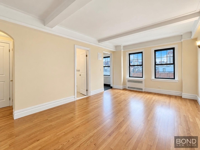 95 Christopher Street - Photo 1
