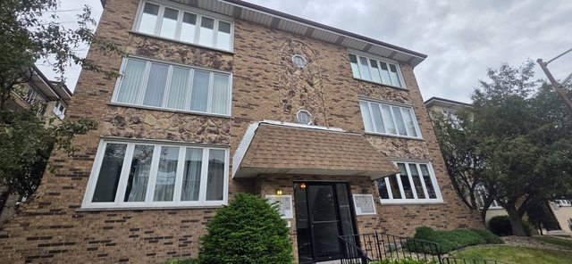 6240 S Newland Avenue - Photo 1
