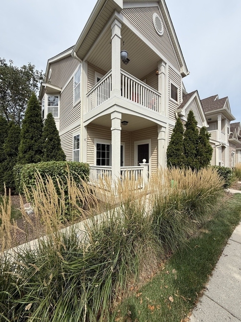 2250 Aurora Drive - Photo 1