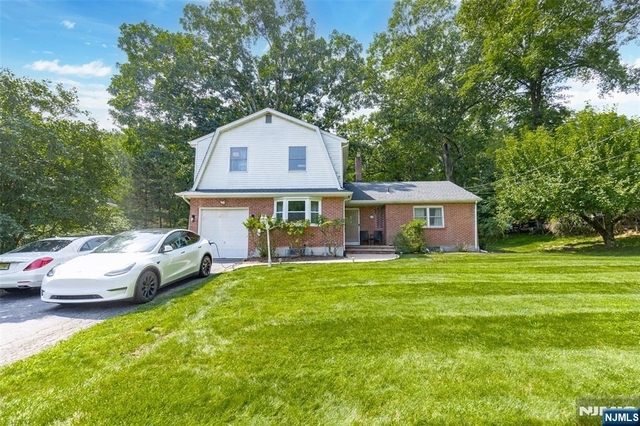 34 Andrew - Photo 1