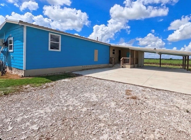 138 Blanchard Loop - Photo 1