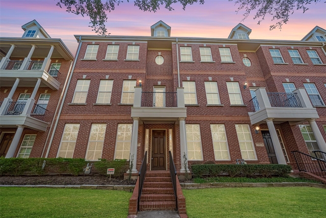 38 Islewood Boulevard - Photo 1