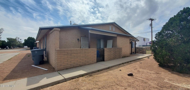 1917 Karen Sue Place - Photo 1