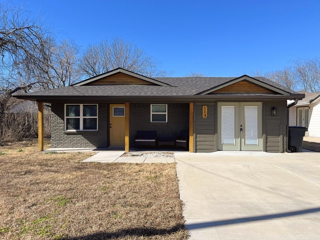 513 Burgett Street - Photo 1