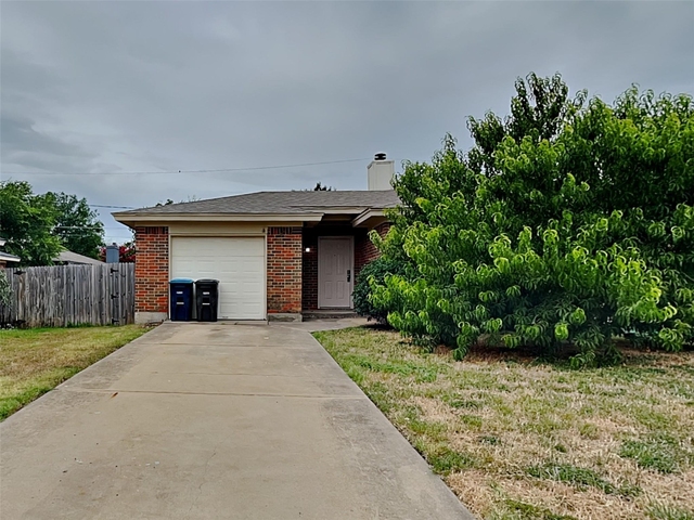 4509 Ebbtide Court - Photo 1