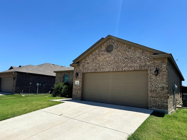 305 Lead Creek Drive - Photo 1