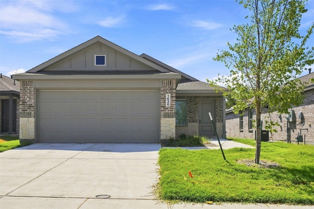 1636 Elliott Road - Photo 1