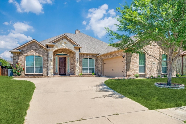 2812 Pino - Photo 1