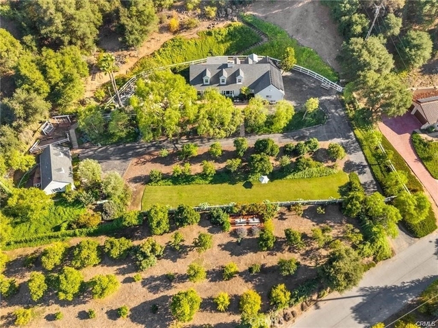 3945 Pala Mesa - Photo 1