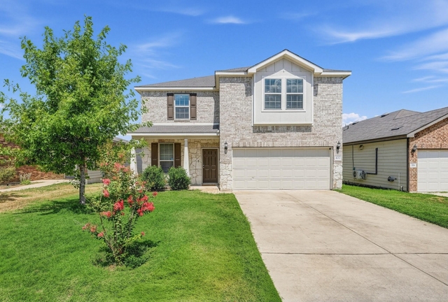 400 Bedford Falls Ln - Photo 1