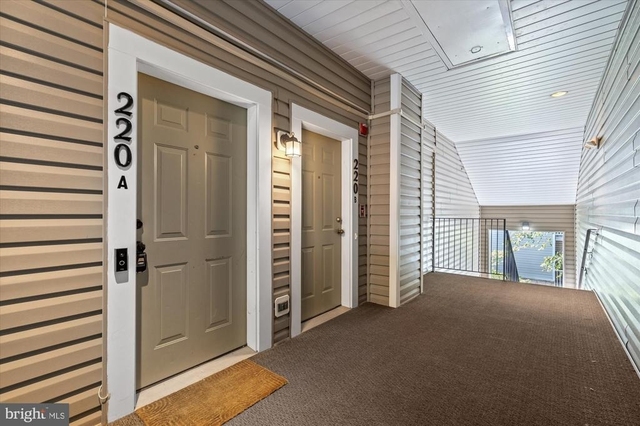 220 Fallsgrove Boulevard - Photo 1