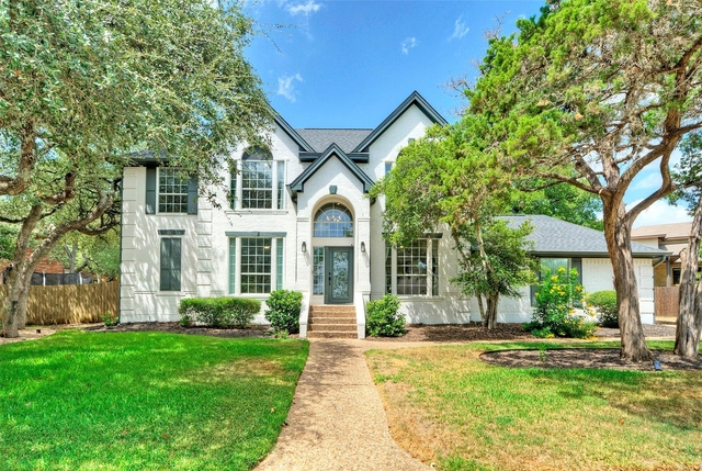 3002 Barton Point Cir - Photo 1