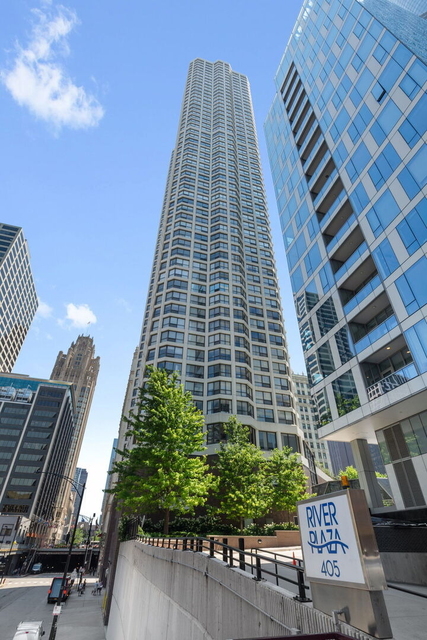 405 N Wabash Avenue - Photo 1