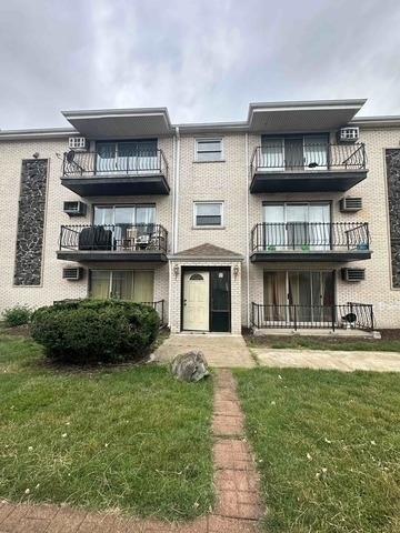 1685 Harbor Avenue - Photo 1