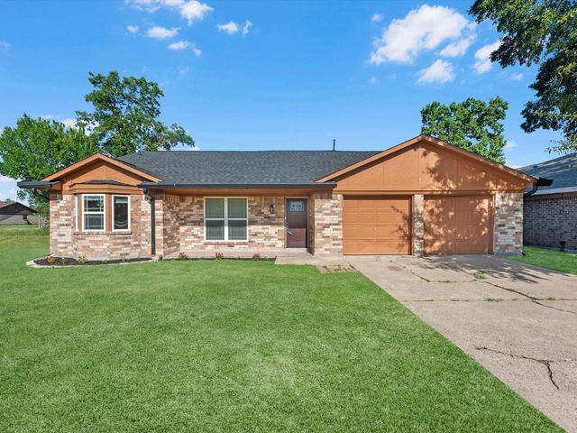 4318 Ponca Street - Photo 1