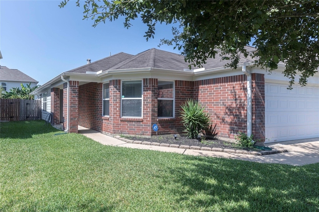 5027 Lamppost Hill Court - Photo 1