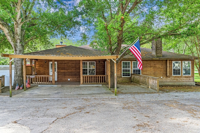 18718 Vickers Road - Photo 1