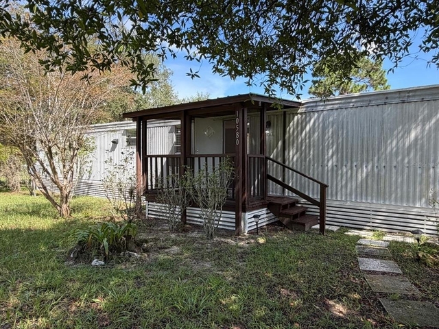 10580 Sw 105th Avenue - Photo 1