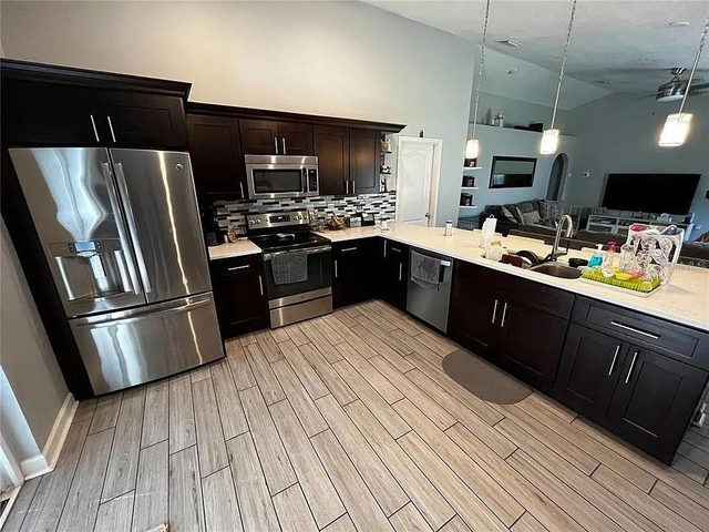 555 Beasley Court - Photo 1