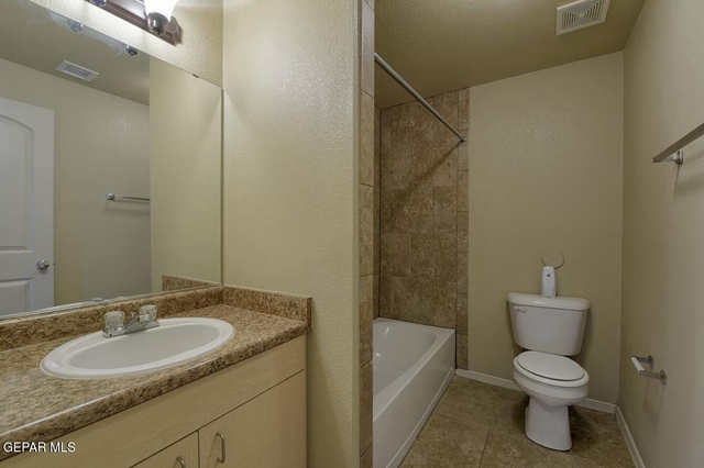 501 E Redd Road - Photo 1