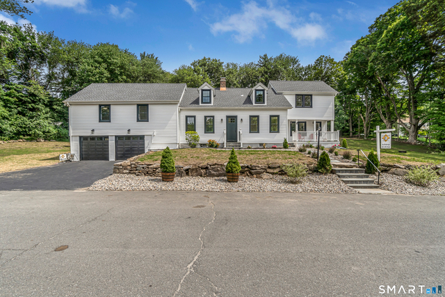 20 Hydelor Avenue - Photo 1