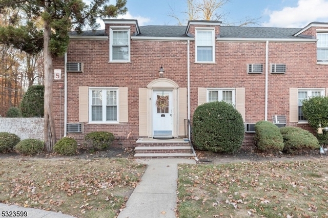 12 B Parkway Village - Photo 1