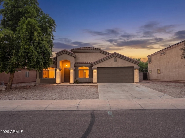 10520 W Magnolia Street - Photo 1