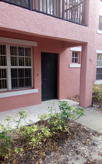 150 Sw Peacock Boulevard - Photo 1
