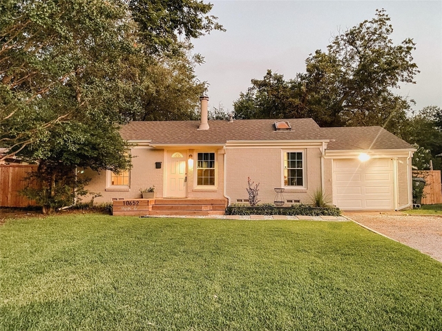 10652 Cayuga Drive - Photo 1